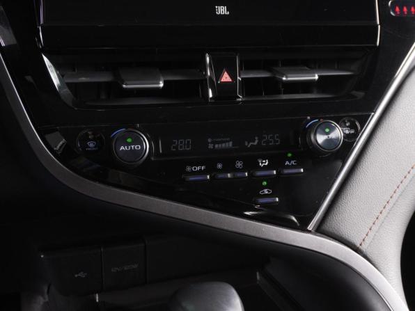 Toyota Camry VIII (XV70) Рестайлинг с пробегом 2023 года, цена 3 529 000 рублей, 55936 км, седан, Автокод Объявления