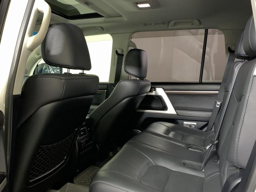 Toyota Land Cruiser 200 Series Рестайлинг 2 Москва  - изображение 18