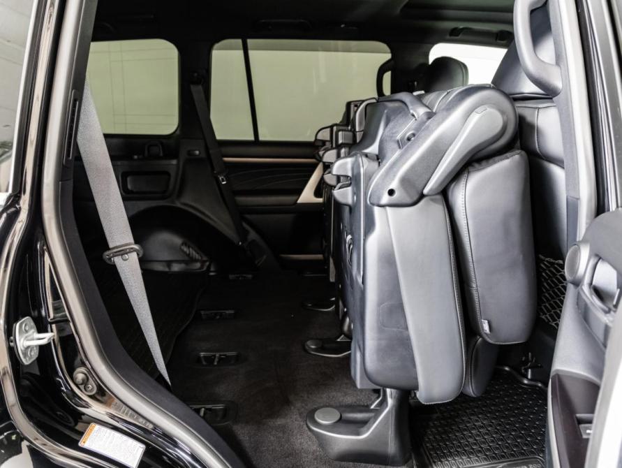 Toyota Land Cruiser 200 Series Рестайлинг 2 Санкт-Петербург  - изображение 31