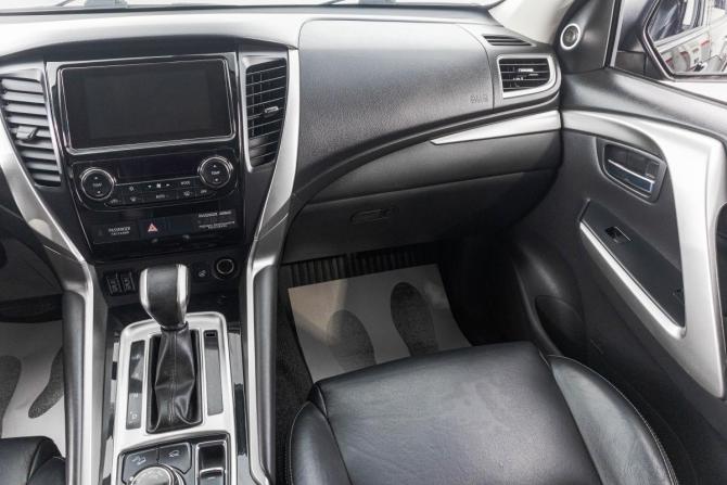 Mitsubishi Pajero Sport III с пробегом 2019 года, цена 2 899 000 рублей, 177000 км, внедорожник, Автокод Объявления