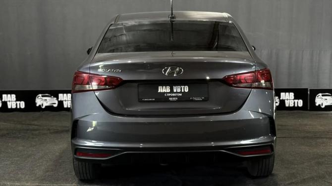 Hyundai Solaris II Рестайлинг с пробегом 2021 года, цена 1 600 000 рублей, 79667 км, седан, Автокод Объявления