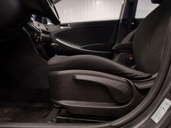 Hyundai Solaris I с пробегом 2012 года, цена 940 000 рублей, 98109 км, хэтчбек, Автокод Объявления