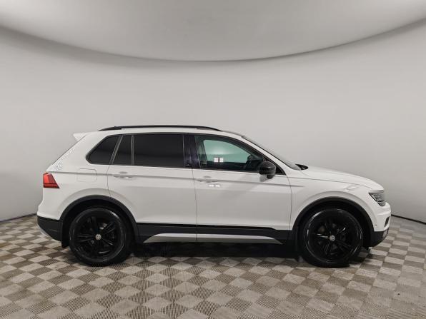 Volkswagen Tiguan II с пробегом 2019 года, цена 2 449 000 рублей, 129590 км, внедорожник, Автокод Объявления
