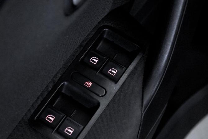 Volkswagen Polo V с пробегом 2010 года, цена 549 000 рублей, 287919 км, хэтчбек, Автокод Объявления