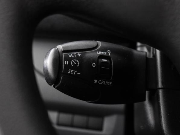 Opel Vivaro C с пробегом 2020 года, цена 1 400 000 рублей, 253186 км, фургон, Автокод Объявления