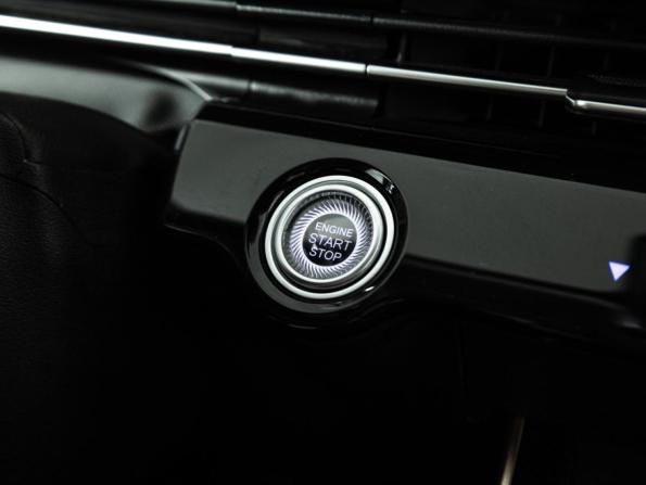Omoda C5 I с пробегом 2023 года, цена 1 949 700 рублей, 38982 км, внедорожник, Автокод Объявления