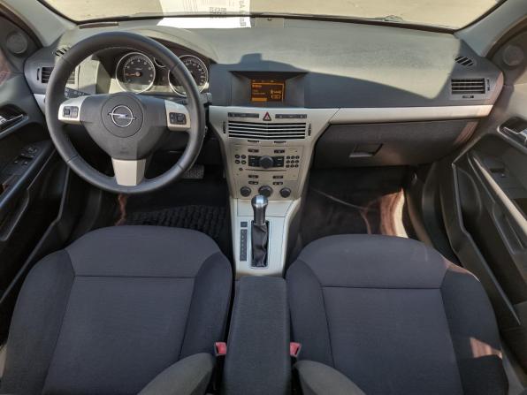 Opel Astra H Рестайлинг с пробегом 2008 года, цена 429 000 рублей, 204579 км, седан, Автокод Объявления