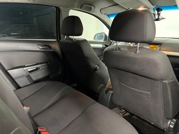 Opel Astra H Рестайлинг с пробегом 2011 года, цена 699 000 рублей, 150072 км, хэтчбек, Автокод Объявления