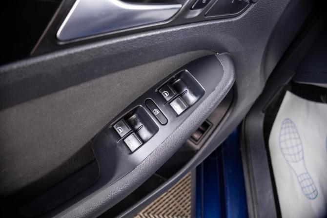 Volkswagen Jetta VI с пробегом 2011 года, цена 969 000 рублей, 174235 км, седан, Автокод Объявления