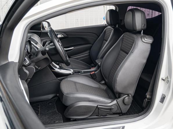 Opel Astra J Рестайлинг с пробегом 2013 года, цена 795 000 рублей, 198883 км, хэтчбек, Автокод Объявления