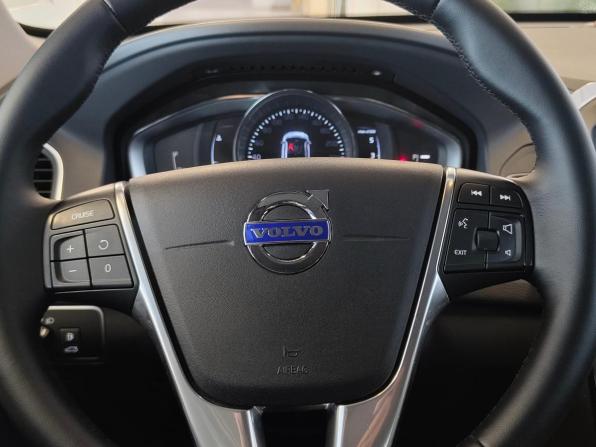 Volvo XC60 I Рестайлинг с пробегом 2016 года, цена 1 600 000 рублей, 284989 км, внедорожник, Автокод Объявления