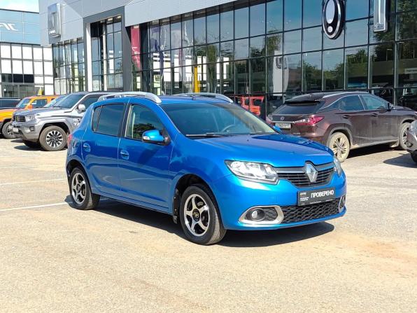 Renault Sandero II с пробегом 2016 года, цена 697 000 рублей, 212496 км, хэтчбек, Автокод Объявления