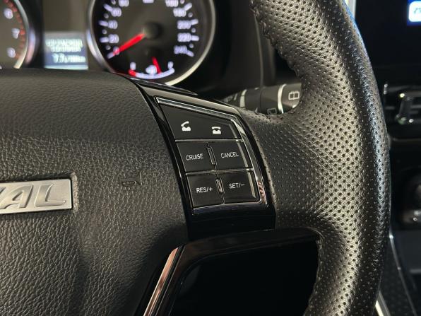 Haval M6 II с пробегом 2023 года, цена 1 799 900 рублей, 46116 км, внедорожник, Автокод Объявления