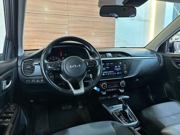 Kia Rio IV Рестайлинг с пробегом 2021 года, цена 1 659 000 рублей, 80125 км, седан, Автокод Объявления