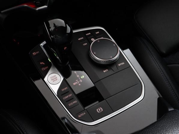 BMW 1 серии III (F40) с пробегом 2019 года, цена 2 480 000 рублей, 107000 км, хэтчбек, Автокод Объявления