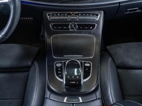 Mercedes-Benz E-Класс V (W213 S213 C238) с пробегом 2017 года, цена 2 495 000 рублей, 152643 км, седан, Автокод Объявления