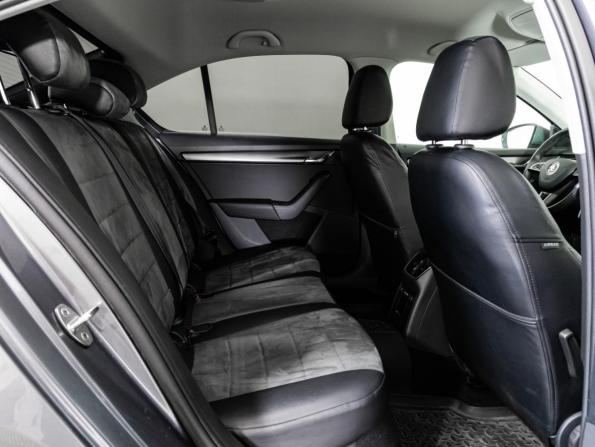 Skoda Octavia III (A7) Рестайлинг с пробегом 2020 года, цена 2 199 000 рублей, 16222 км, лифтбек, Автокод Объявления