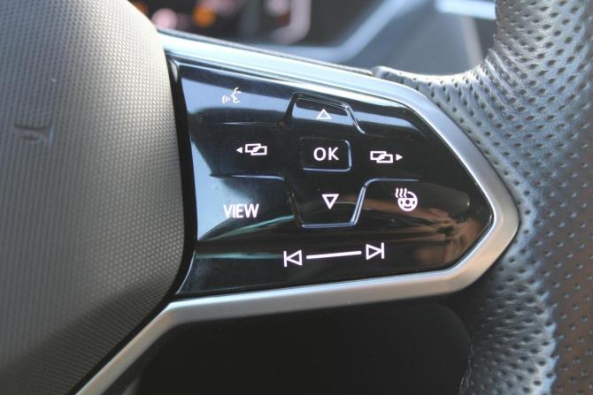 Volkswagen Tiguan II Рестайлинг с пробегом 2021 года, цена 3 600 000 рублей, 84000 км, внедорожник, Автокод Объявления