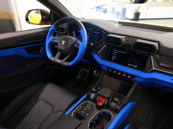 Lamborghini Urus I Рестайлинг с пробегом 2025 года, цена 40 900 000 рублей, 59 км, внедорожник, Автокод Объявления