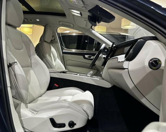 Volvo XC60 II Рестайлинг 2 с пробегом 2026 года, цена 7 800 000 рублей, 11 км, внедорожник, Автокод Объявления