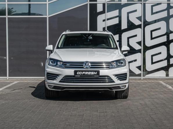Volkswagen Touareg II Рестайлинг с пробегом 2015 года, цена 2 950 000 рублей, 235854 км, внедорожник, Автокод Объявления