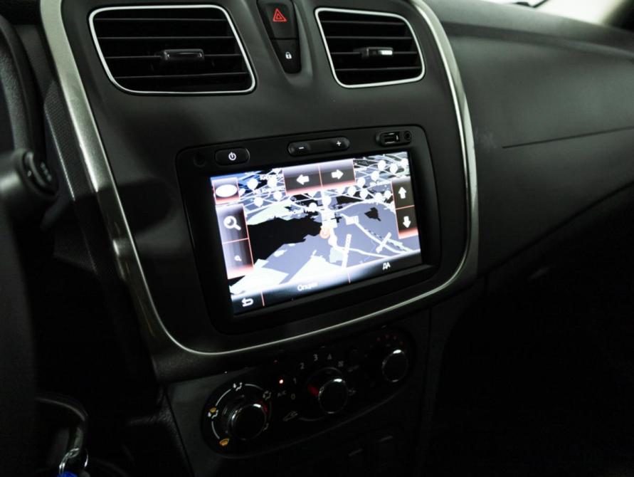 Renault Logan II Рестайлинг Санкт-Петербург  - изображение 15