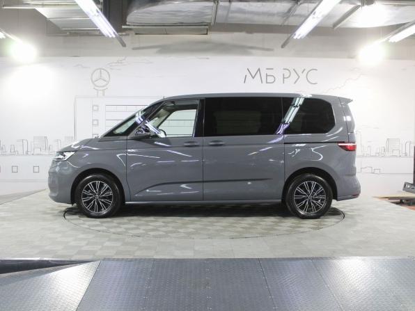 Volkswagen Multivan T7 с пробегом 2022 года, цена 6 500 000 рублей, 59000 км, минивэн, Автокод Объявления