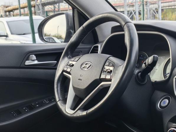Hyundai Tucson III Рестайлинг с пробегом 2019 года, цена 1 559 000 рублей, 277610 км, внедорожник, Автокод Объявления