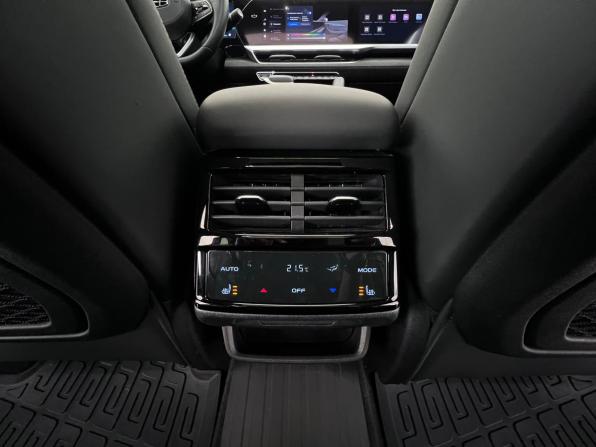 Geely Monjaro I с пробегом 2024 года, цена 3 650 000 рублей, 15310 км, внедорожник, Автокод Объявления