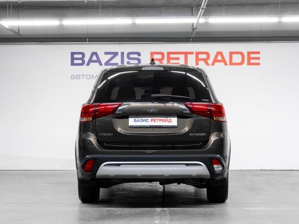 Mitsubishi Outlander III Рестайлинг 3 с пробегом 2019 года, цена 2 300 000 рублей, 140496 км, внедорожник, Автокод Объявления