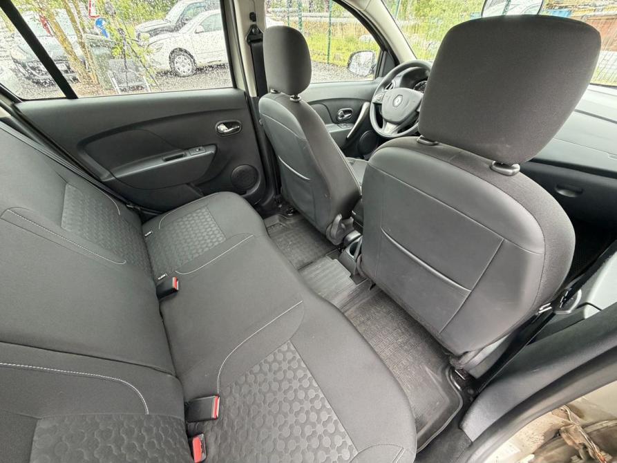 Renault Logan II Санкт-Петербург  - изображение 13