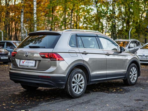Volkswagen Tiguan II с пробегом 2017 года, цена 1 990 000 рублей, 96479 км, внедорожник, Автокод Объявления
