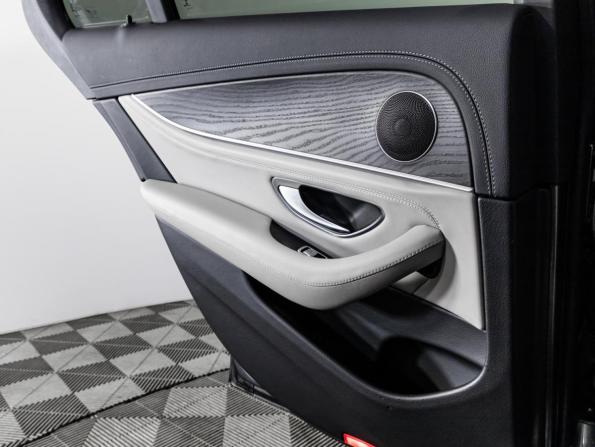 Mercedes-Benz E-Класс V (W213 S213 C238) Рестайлинг с пробегом 2021 года, цена 3 599 000 рублей, 145713 км, седан, Автокод Объявления