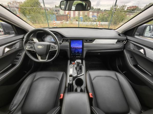 JAC J7 I с пробегом 2022 года, цена 1 289 000 рублей, 28081 км, лифтбек, Автокод Объявления