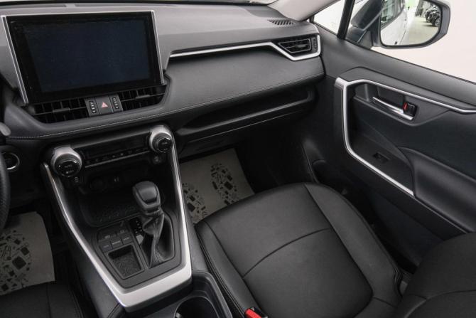 Toyota RAV4 V (XA50) с пробегом 2021 года, цена 3 549 000 рублей, 39000 км, внедорожник, Автокод Объявления