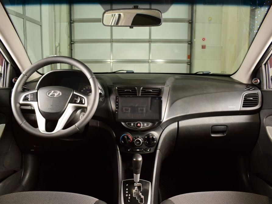 Hyundai Solaris I Кемерово  - изображение 7