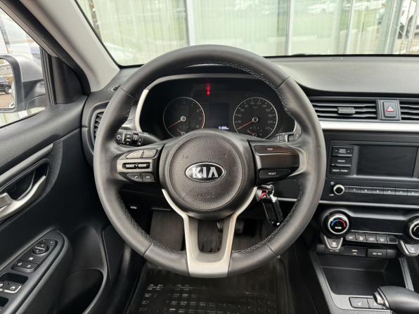 Kia Rio IV Рестайлинг с пробегом 2021 года, цена 1 850 000 рублей, 51058 км, хэтчбек, Автокод Объявления