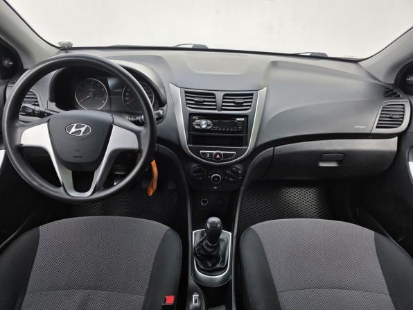 Hyundai Solaris I с пробегом 2013 года, цена 710 000 рублей, 119505 км, хэтчбек, Автокод Объявления