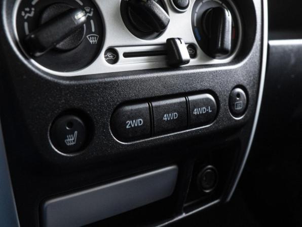 Suzuki Jimny III Рестайлинг 1 с пробегом 2007 года, цена 1 530 000 рублей, 67268 км, внедорожник открытый, Автокод Объявления