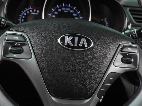 Kia Rio III Рестайлинг с пробегом 2016 года, цена 1 249 000 рублей, 59286 км, седан, Автокод Объявления