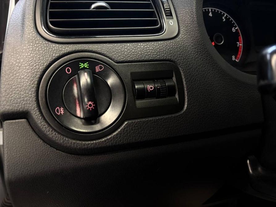 Volkswagen Polo V Рестайлинг Ростов-на-Дону  - изображение 11
