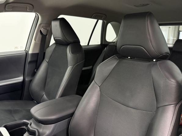 Toyota RAV4 V (XA50) с пробегом 2021 года, цена 3 890 000 рублей, 53000 км, внедорожник, Автокод Объявления