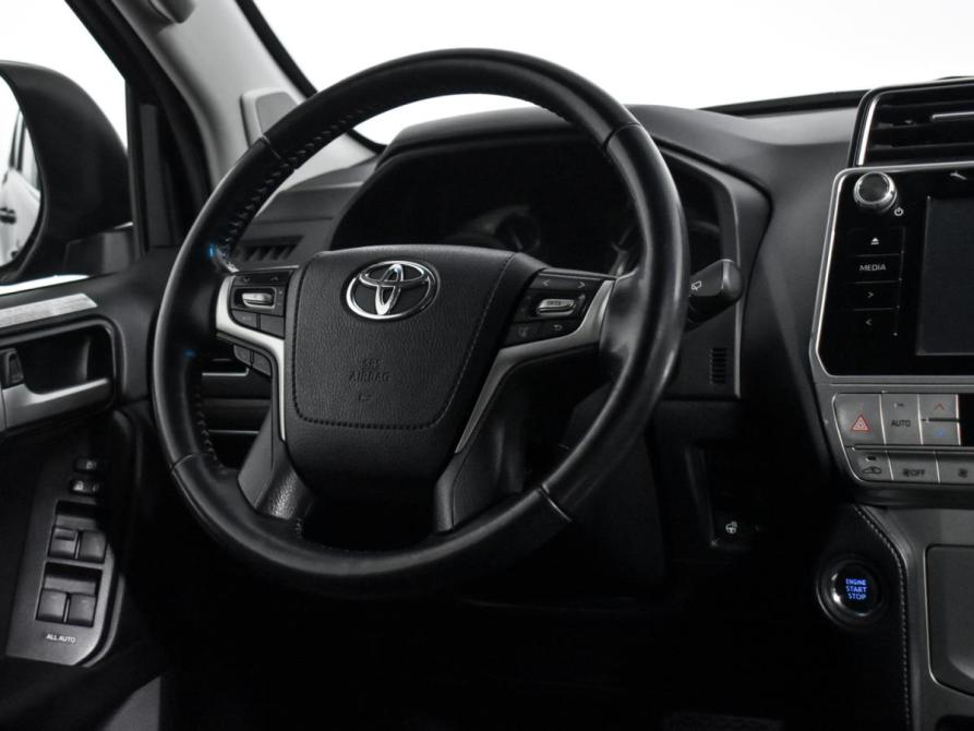 Toyota Land Cruiser Prado 150 Series Рестайлинг 2 Санкт-Петербург  - изображение 16