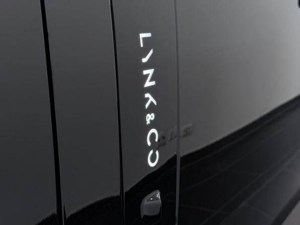 Lynk &amp; Co 900 с пробегом 2026 года, цена 8 300 000 рублей, 32 км, внедорожник, Автокод Объявления