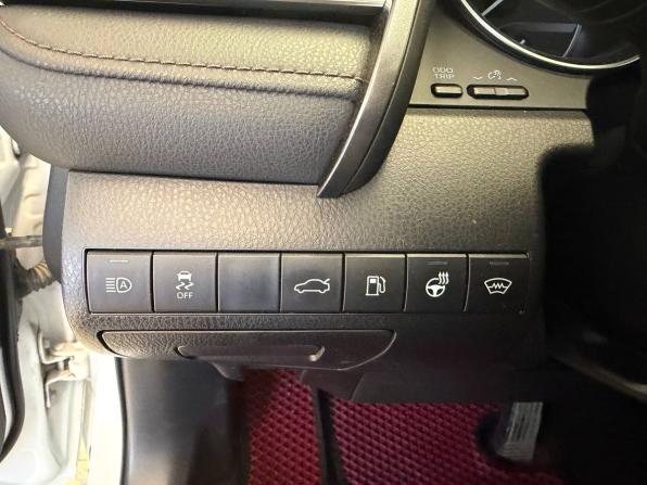 Toyota Camry VIII (XV70) с пробегом 2018 года, цена 2 650 000 рублей, 61006 км, седан, Автокод Объявления