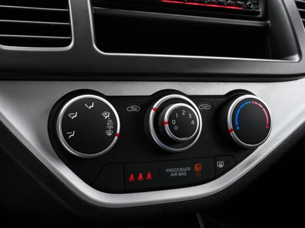 Kia Picanto II Рестайлинг с пробегом 2015 года, цена 597 200 рублей, 96829 км, хэтчбек, Автокод Объявления