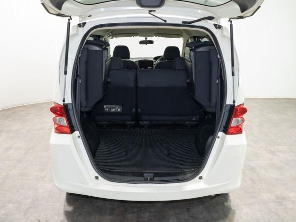 Honda Freed I с пробегом 2008 года, цена 1 190 000 рублей, 85851 км, компактвэн, Автокод Объявления