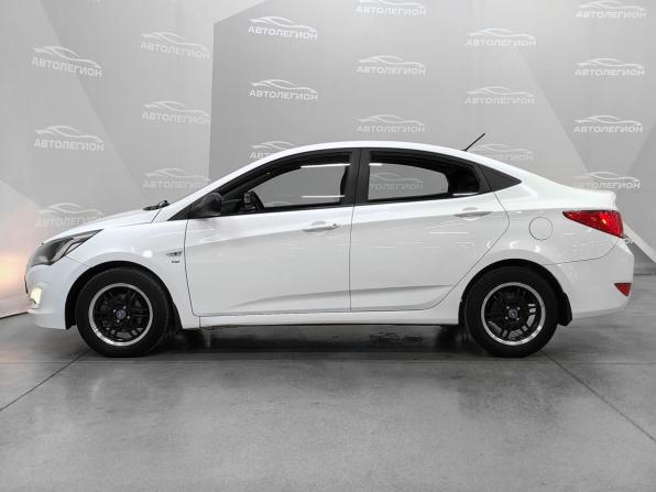 Hyundai Solaris I Рестайлинг с пробегом 2016 года, цена 999 000 рублей, 106982 км, седан, Автокод Объявления