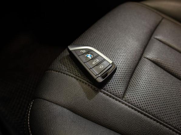 BMW 5 серии VII (G30/G31/G38) Рестайлинг с пробегом 2021 года, цена 4 500 000 рублей, 116692 км, седан, Автокод Объявления