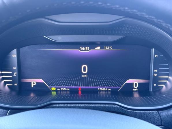 Skoda Octavia III (A7) Рестайлинг с пробегом 2019 года, цена 1 630 000 рублей, 176683 км, лифтбек, Автокод Объявления